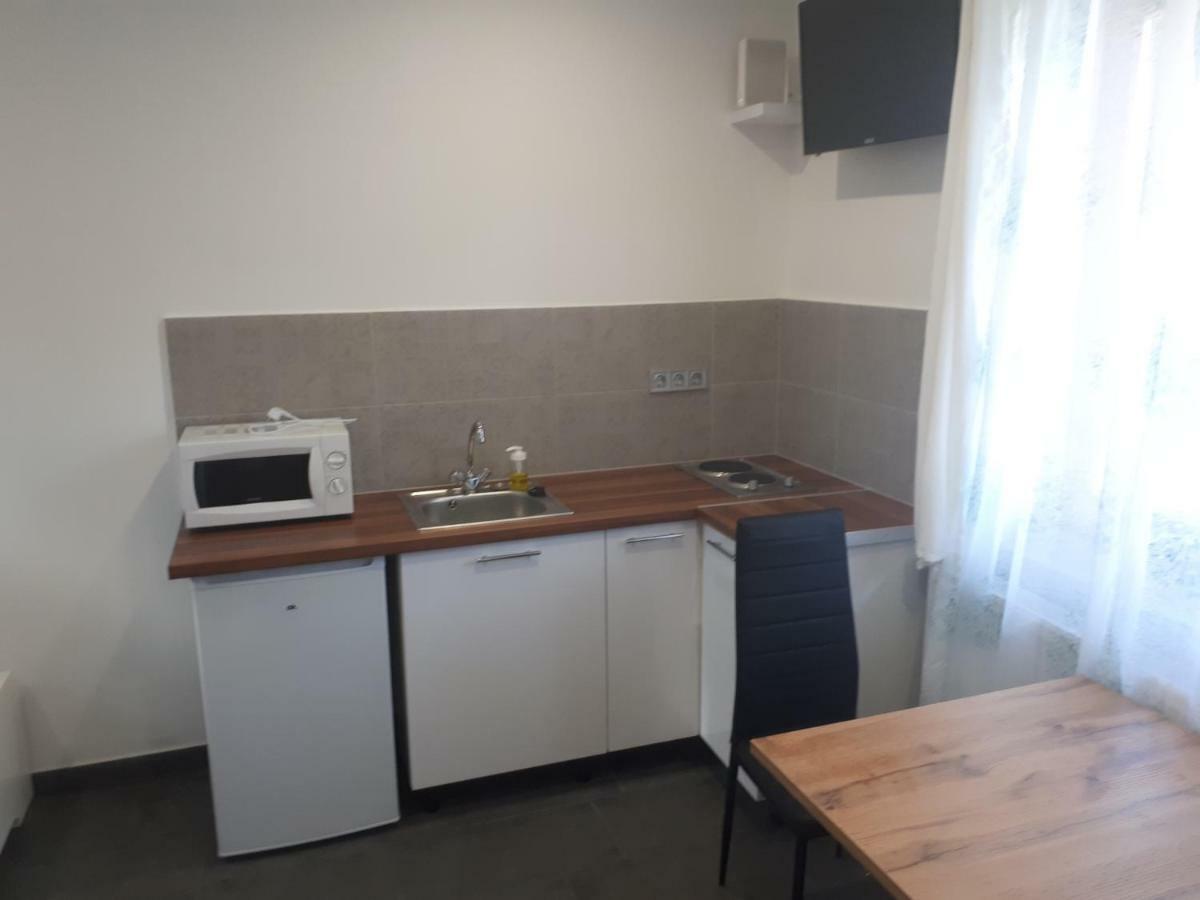 Éden Apartman Hajdúszoboszló Exterior foto