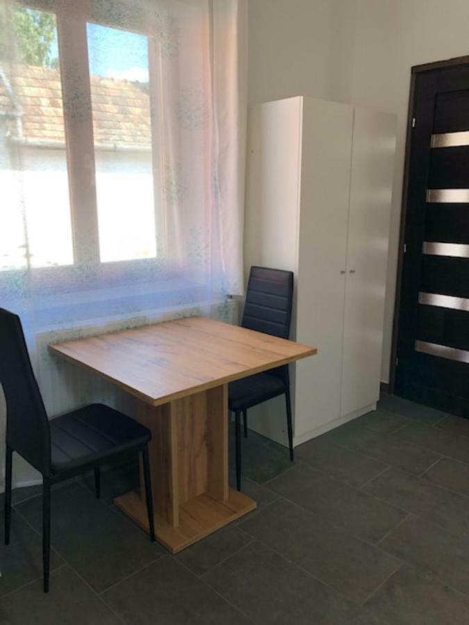 Éden Apartman Hajdúszoboszló Exterior foto