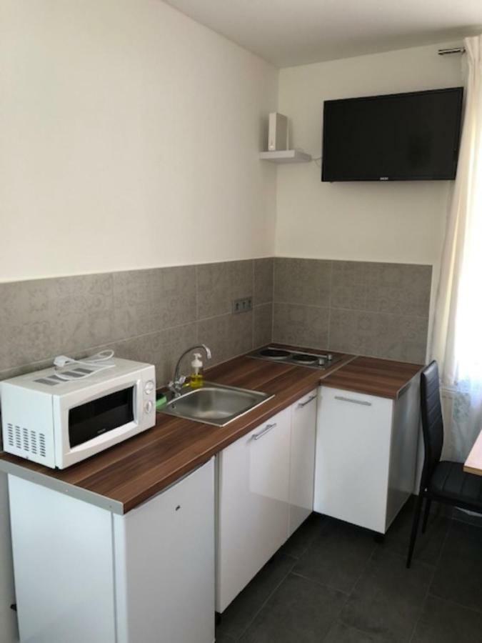 Éden Apartman Hajdúszoboszló Exterior foto
